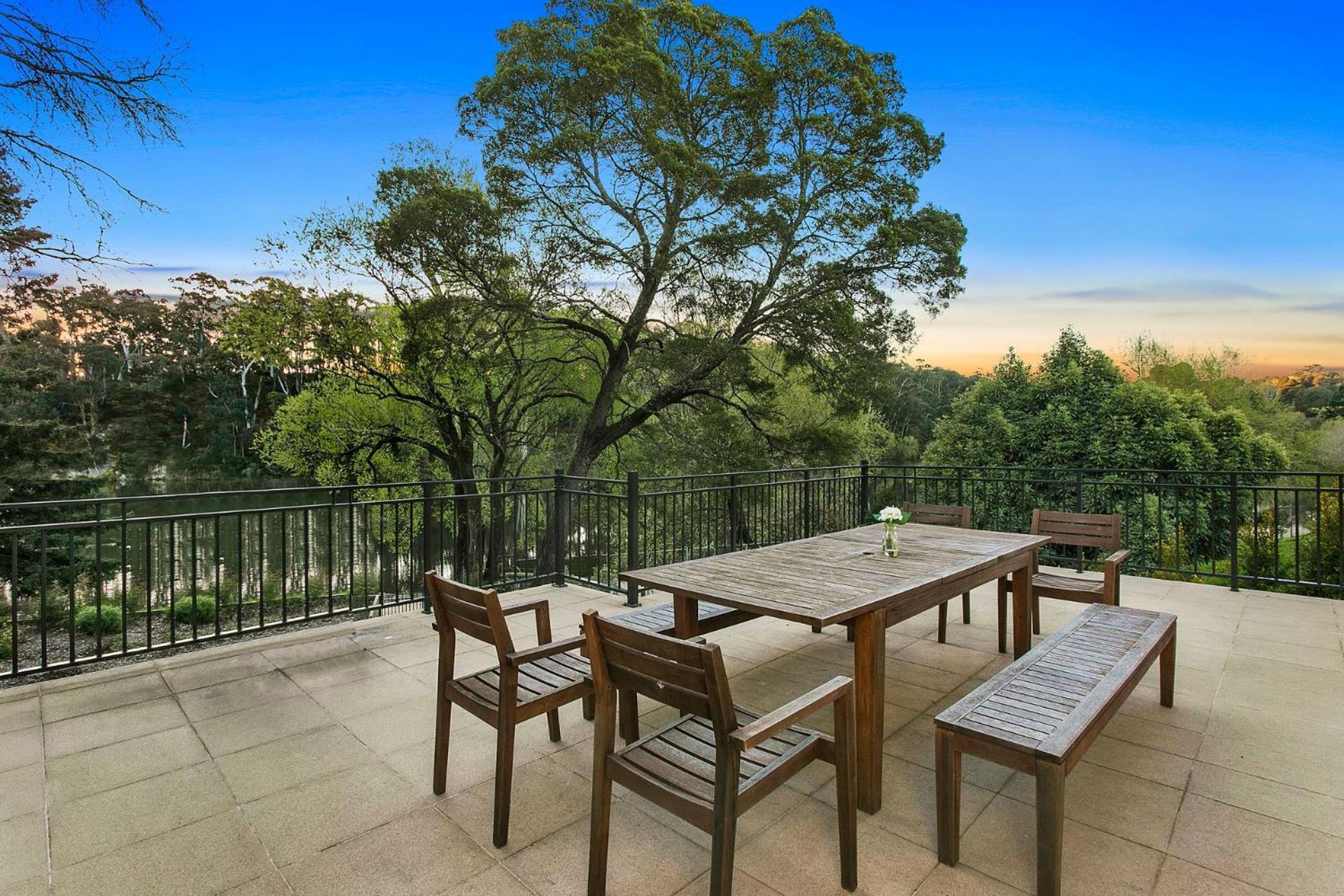 Lakes Edge Holiday home